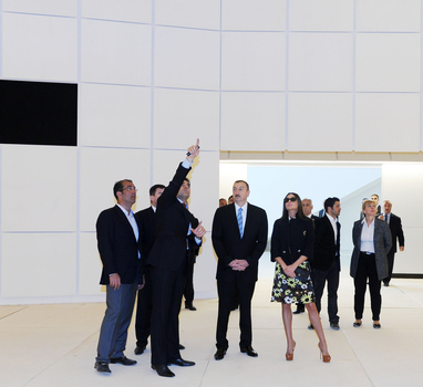 President Ilham Aliyev and his spouse inspects construction work at several places in Baku (PHOTO)
