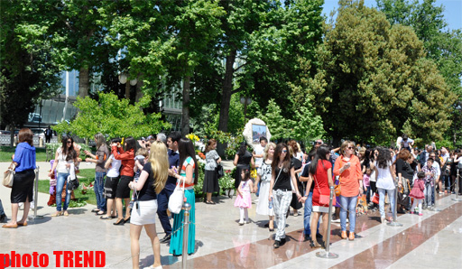 Flower festival in Baku (PHOTO)