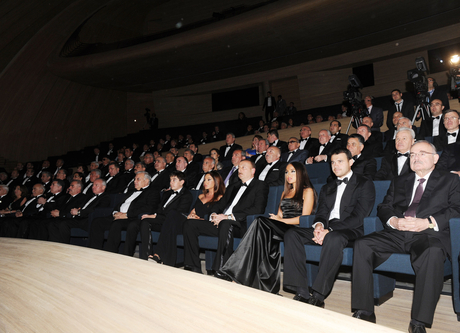 Azerbaijani President and his spouse opens Heydar Aliyev Center (PHOTO)