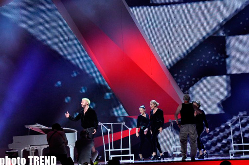 Eurovision-2012 Georgian representative and his sister on Baku Crystal Hall stage (PHOTO)