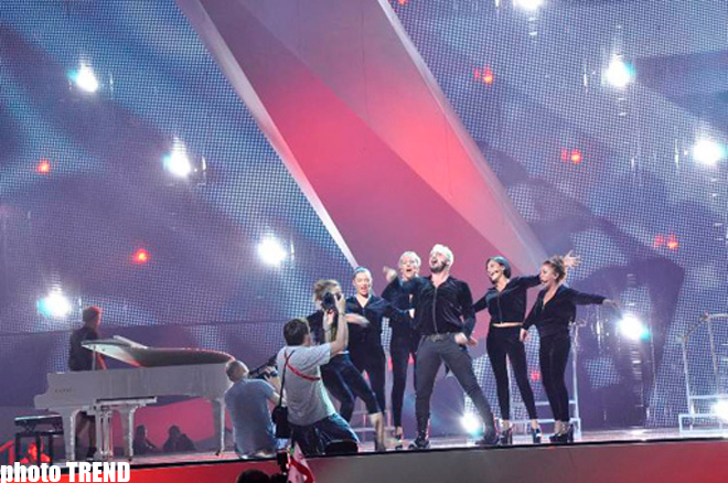 Eurovision-2012 Georgian representative and his sister on Baku Crystal Hall stage (PHOTO)
