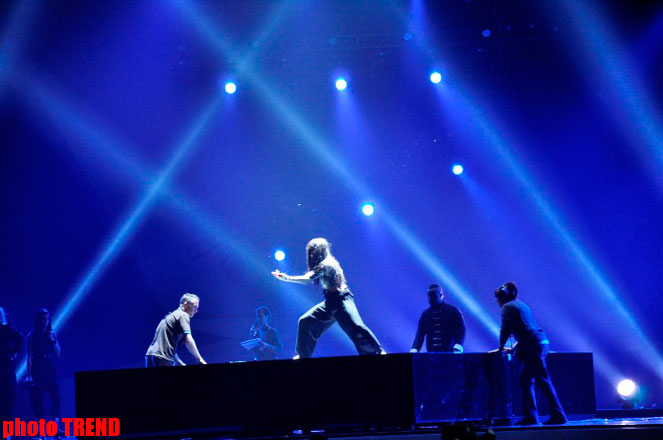Swedish Eurovision 2012 contestant performs at Baku Crystal Hall stage (PHOTO)