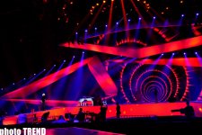 Eurovision-2012 Georgian representative and his sister on Baku Crystal Hall stage (PHOTO)