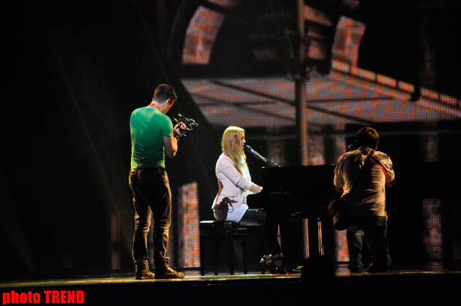 Eurovision-2012 Bosnian and Norwegian participants hold rehearsals in Baku (PHOTO)