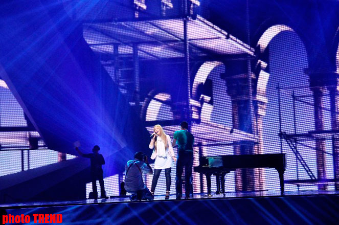 Eurovision-2012 Bosnian and Norwegian participants hold rehearsals in Baku (PHOTO)