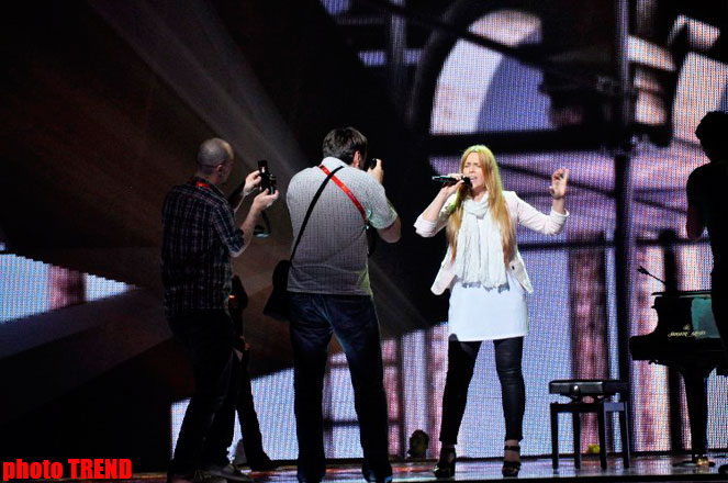 Eurovision-2012 Bosnian and Norwegian participants hold rehearsals in Baku (PHOTO)