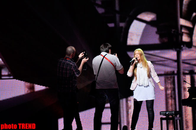 Eurovision-2012 Bosnian and Norwegian participants hold rehearsals in Baku (PHOTO)