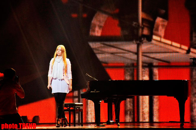 Eurovision-2012 Bosnian and Norwegian participants hold rehearsals in Baku (PHOTO)