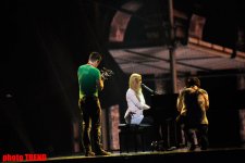 Eurovision-2012 Bosnian and Norwegian participants hold rehearsals in Baku (PHOTO)