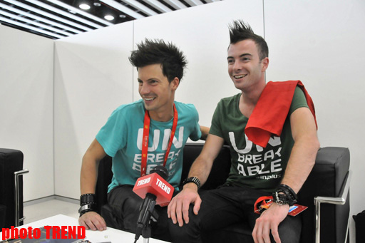 Eurovision 2012 Swiss representatives amazed by Maiden Tower in Baku (PHOTO)