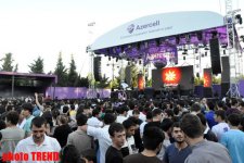 Thousands of people in Baku to watch Eurovision 2012 grand final at National Seaside Park (PHOTO)