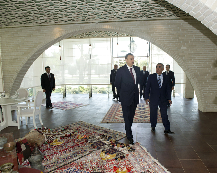 Azerbaijani President attends opening of “Small Venetian town” at Seaside National Park (PHOTO)