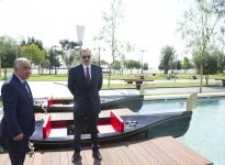 Azerbaijani President attends opening of “Small Venetian town” at Seaside National Park (PHOTO)