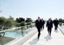 Azerbaijani President attends opening of “Small Venetian town” at Seaside National Park (PHOTO)