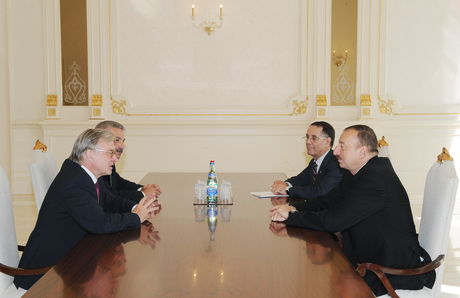 Azerbaijani President receives Netherlands’ Foreign Ministry special representative on Caspian region