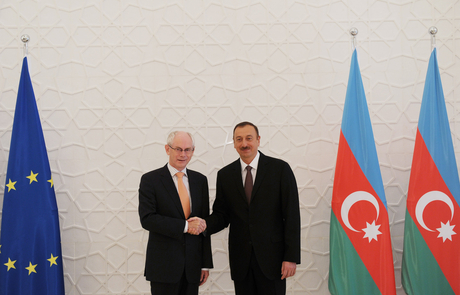 Head of European Council officially welcomed in Azerbaijan