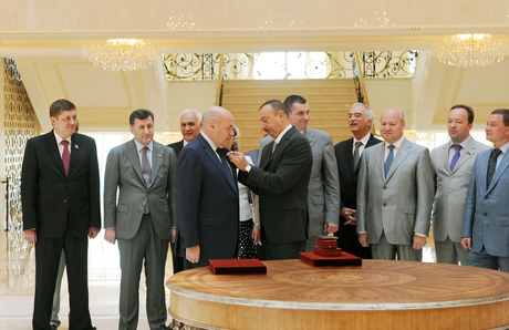 Azerbaijan`s President receives Russian delegation led by chairman of State Duma (PHOTO)