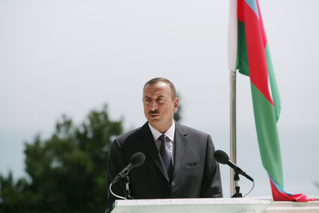 Azerbaijani and Tajik presidents make joint press statements