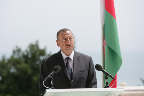 Azerbaijani and Tajik presidents make joint press statements