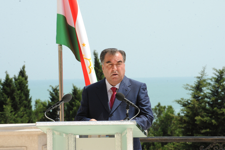 Azerbaijani and Tajik presidents make joint press statements