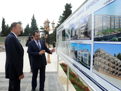 Azerbaijani President gets acquainted with Flag Square in Lankaran region (PHOTO)