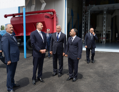 President Ilham Aliyev visits Jalilabad Broiler`s newly-reconstructed poultry meat production facility (PHOTO)