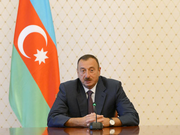President Ilham Aliyev receives CEO of Internet Corporation for Assigned Names and Numbers
