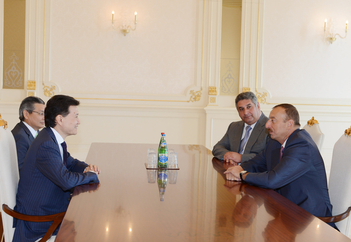 Azerbaijan’s President receives International Chess Federation president