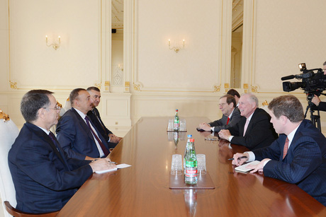 Azerbaijani President receives chairman of U.S. House Subcommittee on Europe and Eurasia (PHOTO)