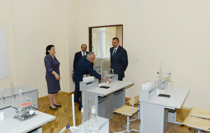 Azerbaijani President inspects Intellect school-lyceum and secondary school in Baku (PHOTO)