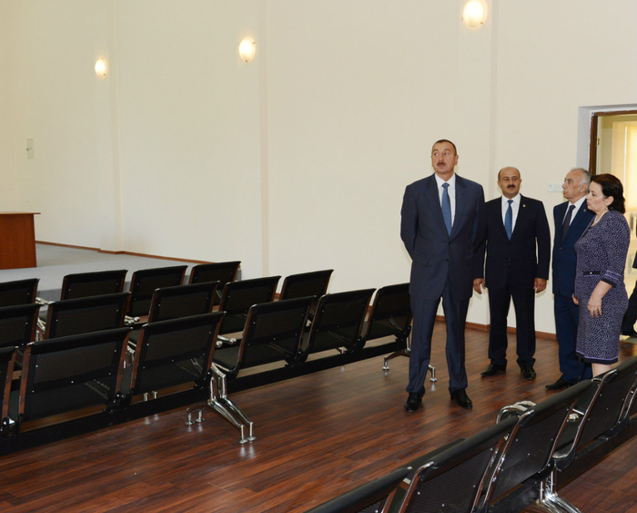 Azerbaijani President inspects Intellect school-lyceum and secondary school in Baku (PHOTO)