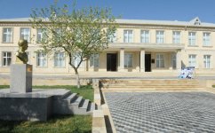 Azerbaijani President inspects Intellect school-lyceum and secondary school in Baku (PHOTO)