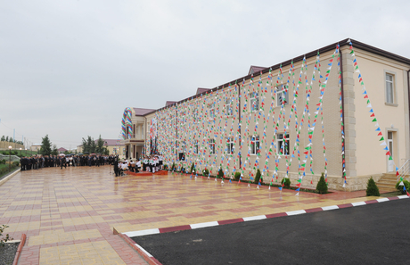 President Ilham Aliyev opens new residential area for 423 IDP families in Shaki (PHOTO)