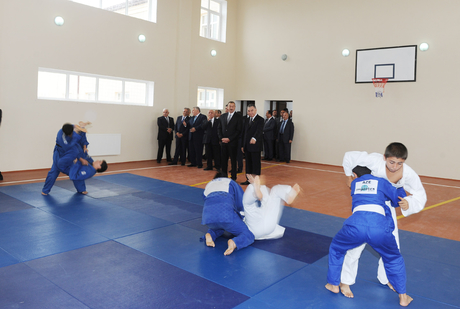 President Ilham Aliyev opens new residential area for 423 IDP families in Shaki (PHOTO)