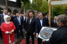 Azerbaijani President, Turkish PM get acquainted with Palace of Sheki Khans (PHOTO)