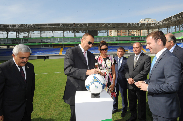 Azerbaijani President and his spouse open 8 KM stadium in Baku (PHOTO)