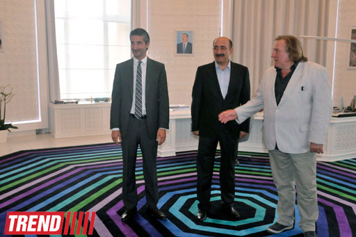 World-renowned actor attends contract signing ceremony on Azerbaijanfilm studio reconstruction in Baku (PHOTO)