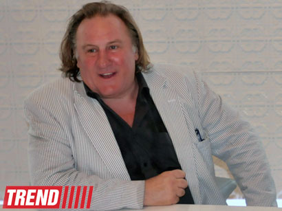 World-renowned actor attends contract signing ceremony on Azerbaijanfilm studio reconstruction in Baku (PHOTO)