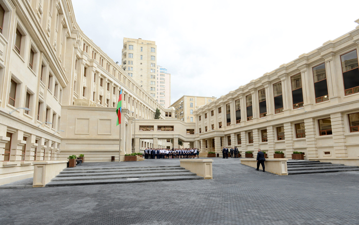 President Ilham Aliyev opens newly reconstructed school No 18 in Baku on Knowledge Day (PHOTO)