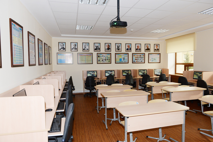 President Ilham Aliyev opens newly reconstructed school No 18 in Baku on Knowledge Day (PHOTO)