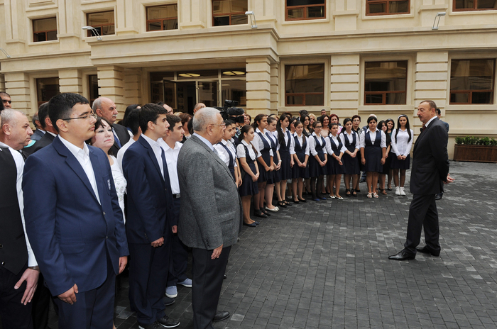 President Ilham Aliyev opens newly reconstructed school No 18 in Baku on Knowledge Day (PHOTO)