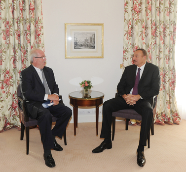 President Ilham Aliyev meets Total`s Chairman and Chief Executive Officer