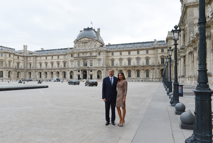 President Ilham Aliyev and his spouse attended opening of Islamic art exhibition halls at Louvre Museum (PHOTO)