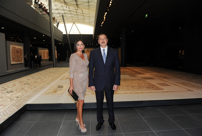 President Ilham Aliyev and his spouse attended opening of Islamic art exhibition halls at Louvre Museum (PHOTO)