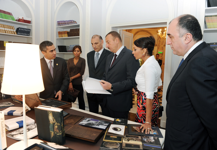 Azerbaijani President attends opening of Azerbaijani Cultural Center in Paris (PHOTO)