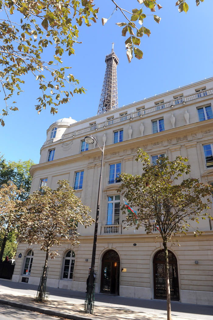 Azerbaijani President attends opening of Azerbaijani Cultural Center in Paris (PHOTO)