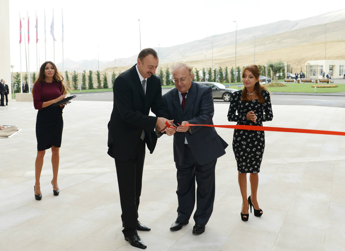Azerbaijani President and First Lady participate in opening of MSU Baku branch’s new building (PHOTO)