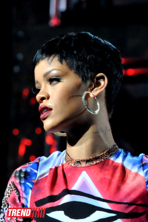Rihanna presented fantastic show in Baku (PHOTO)