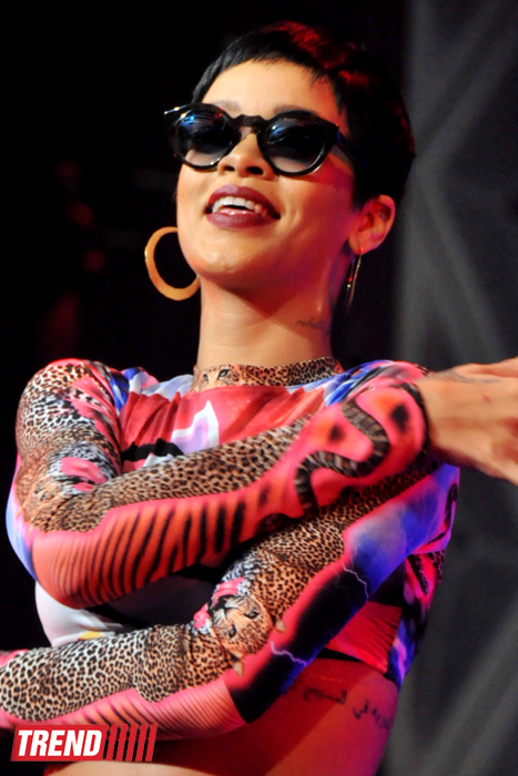 Rihanna presented fantastic show in Baku (PHOTO)