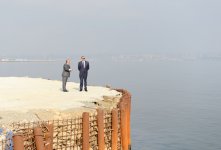 President Ilham Aliyev inspects redevelopment work at National Flag Square and adjacent area (PHOTO)